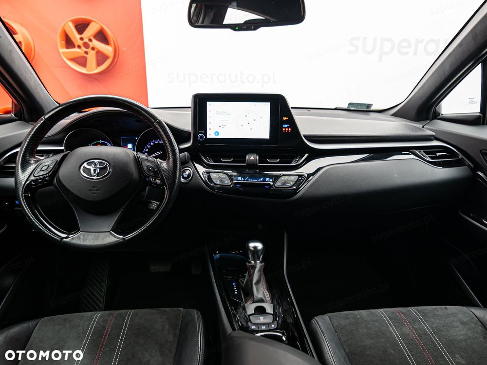 Toyota C-HR - 12