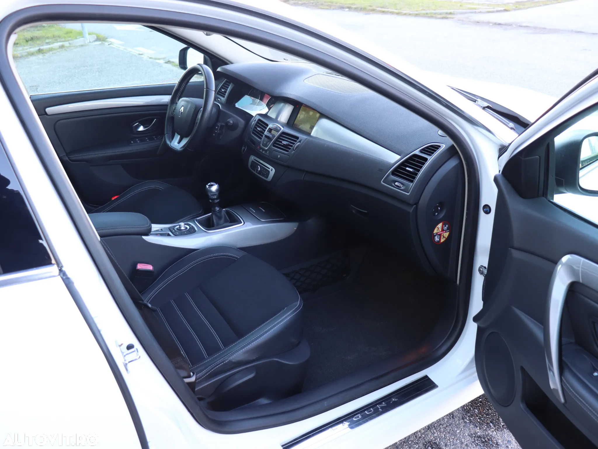 Renault Laguna ENERGY dCi 130 FAP Start & Stop Limited - 4