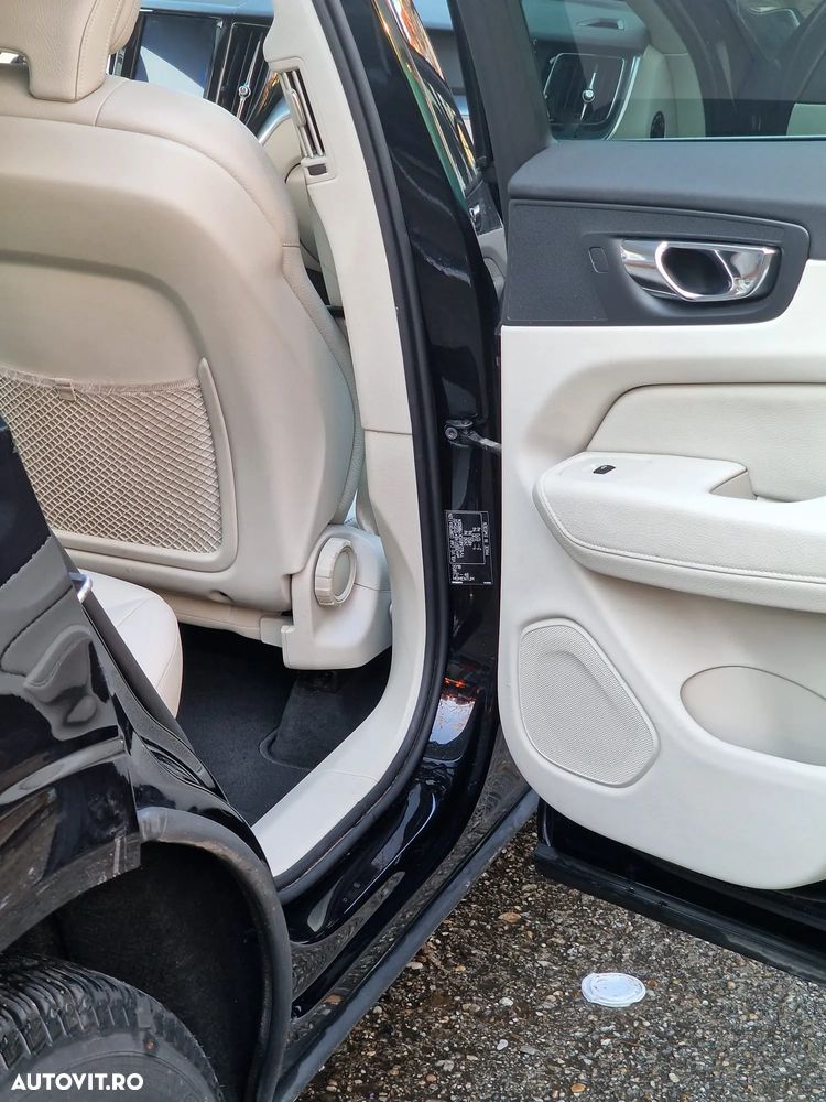 Volvo XC 60 D4 AWD Geartronic Momentum - 3