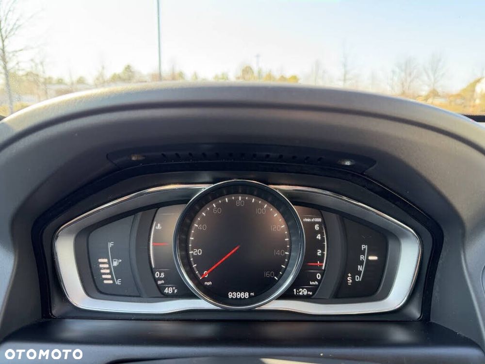 Volvo XC 60 - 23
