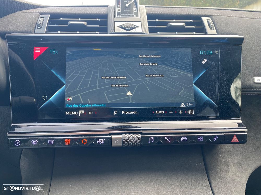 DS DS7 Crossback E-Tense Performance Line+ EAT8 - 17