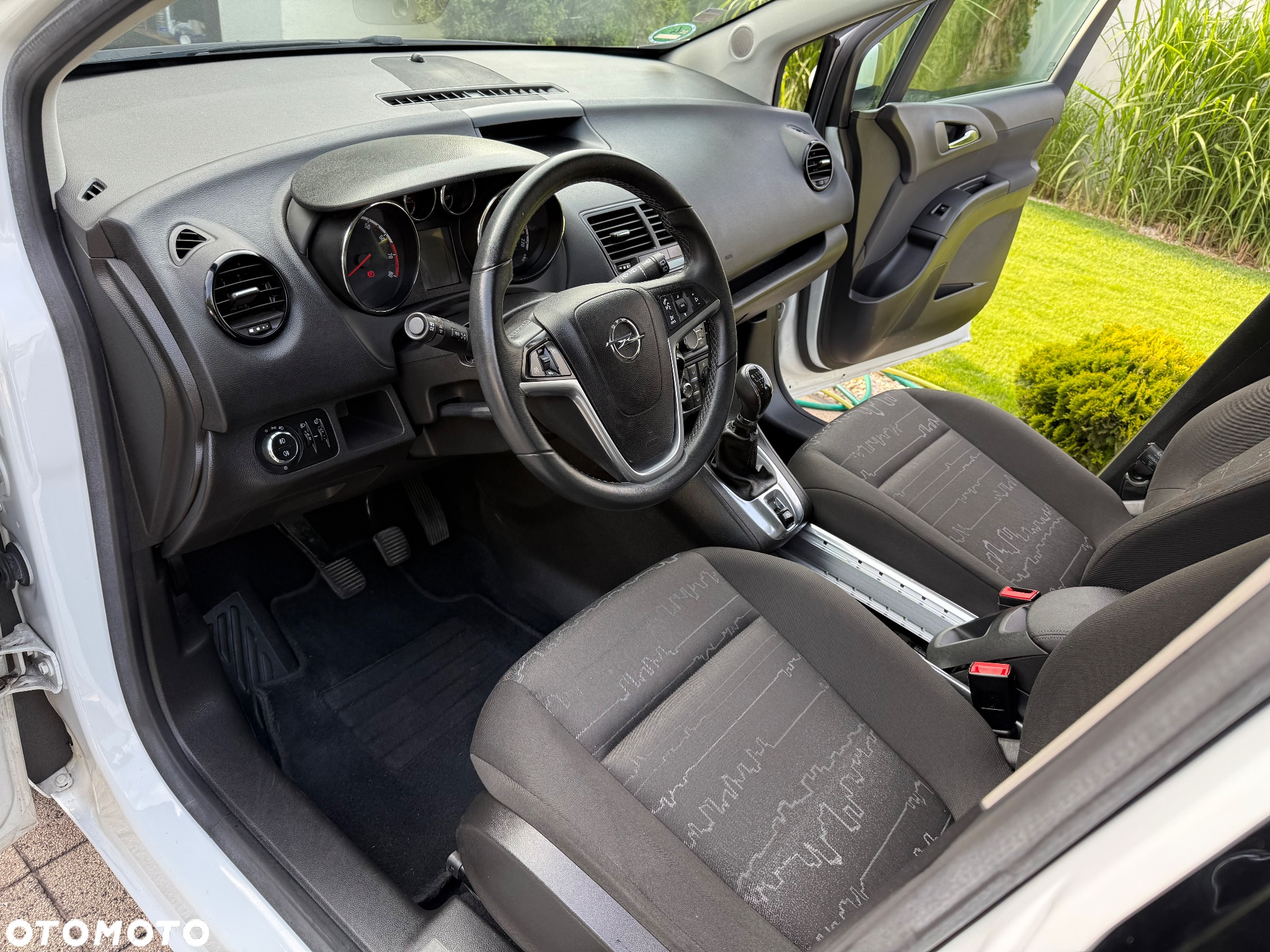 Opel Meriva 1.4 T Cosmo - 38