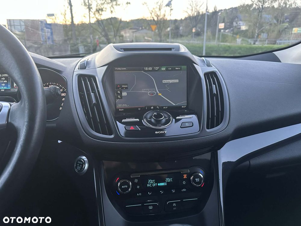 Ford Kuga 2.0 TDCi 4x4 Titanium - 27