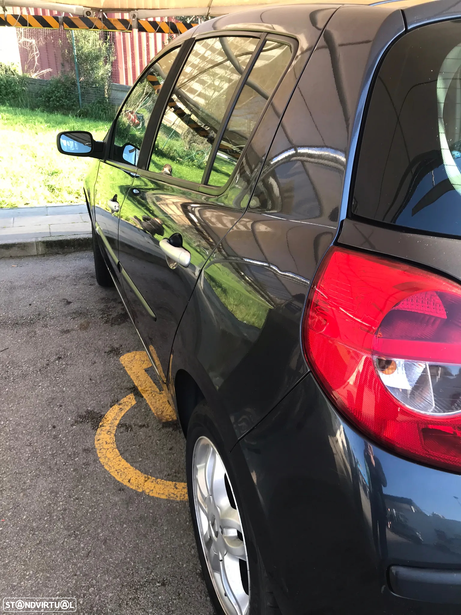 Renault Clio - 6
