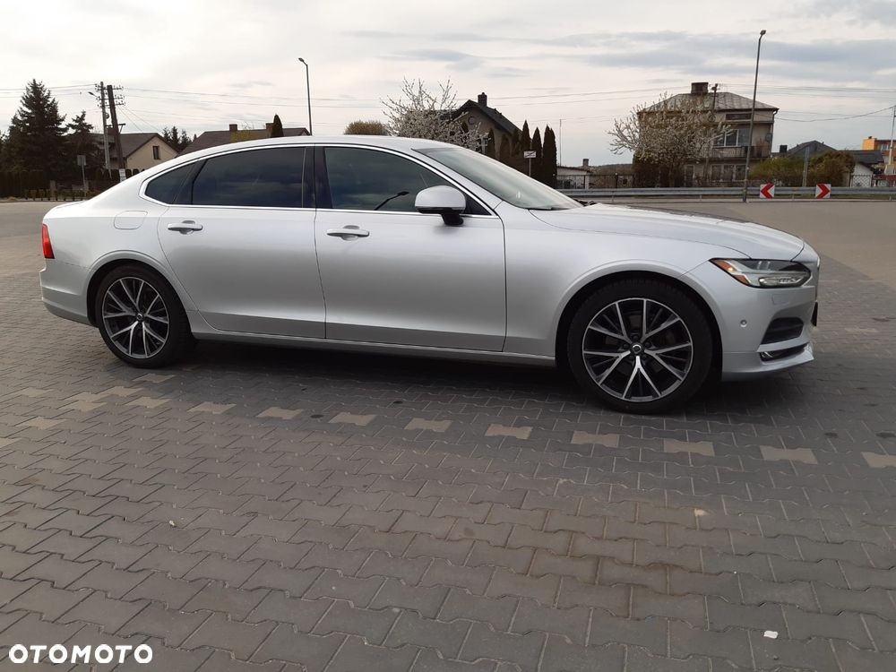 Volvo S90 T5 Geartronic Momentum Pro - 17