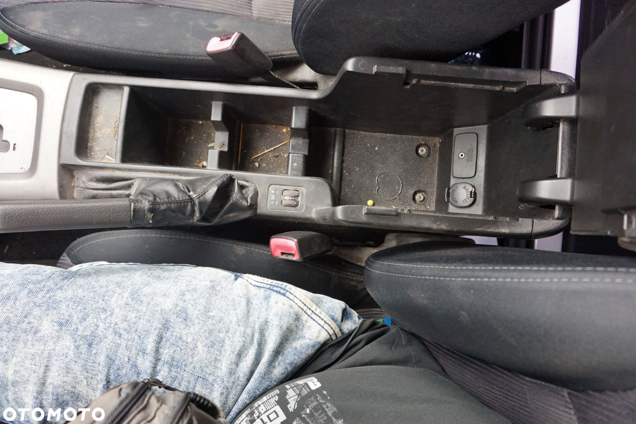 TUNEL ŚRODKOWY PODŁOKIETNIK FORESTER III SH 92114SC000JC SUBARU 2008-2013 - 4
