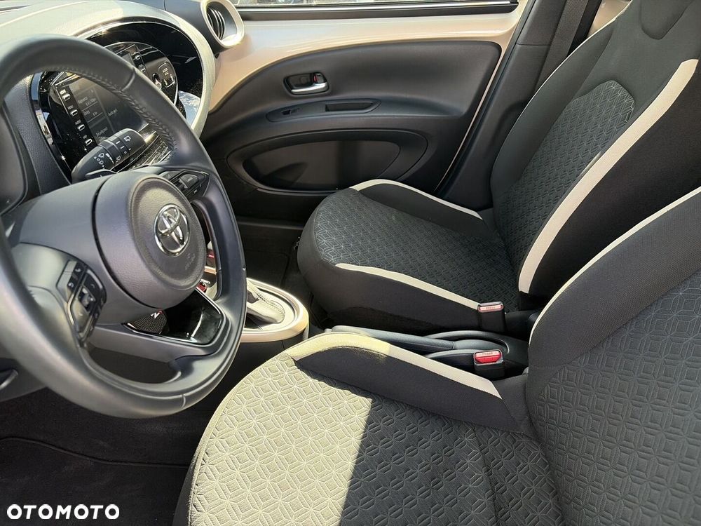 Toyota Aygo X 1.0 VVT-i Style CVT - 16