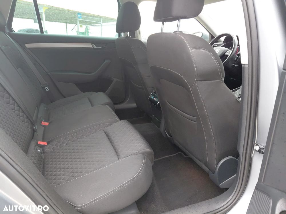 Skoda Superb 2.0 TDI DSG Style - 14