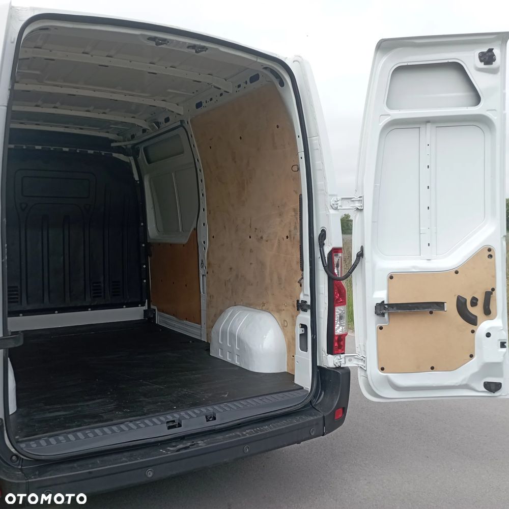 Renault Master - 18