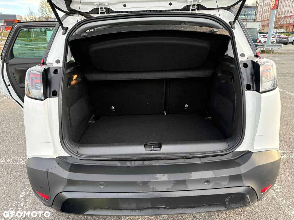 Opel Crossland X - 13