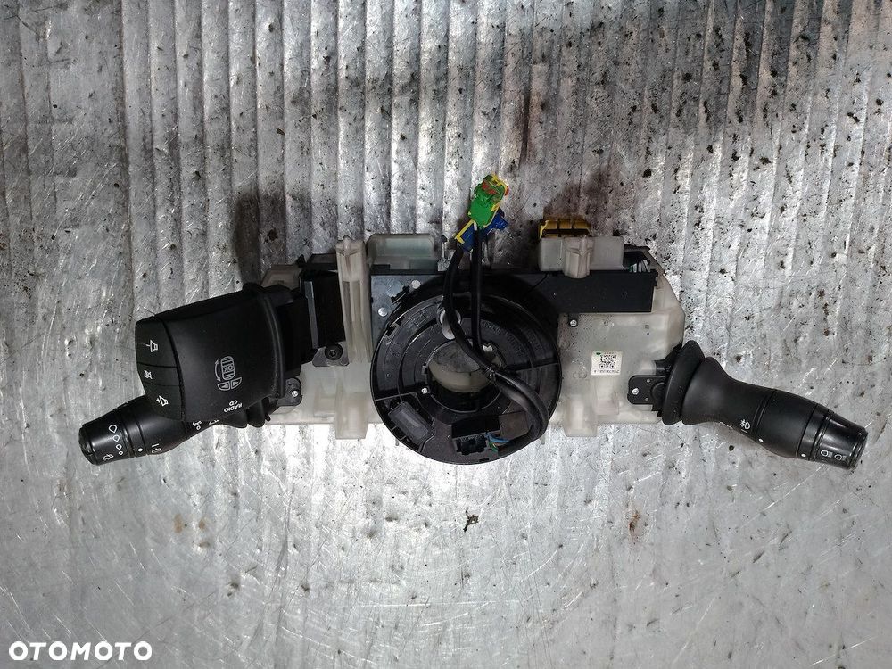 PRZEŁĄCZNIK ZESPOLONY MEGANE III 255670016R 1.5 dci - 1