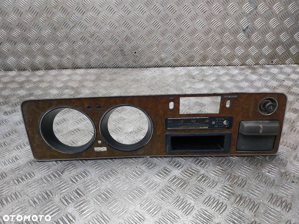 RAMKA LICZNIKA  MAZDA TITAN II 136355231 WA0155111 WA0155111 - 1