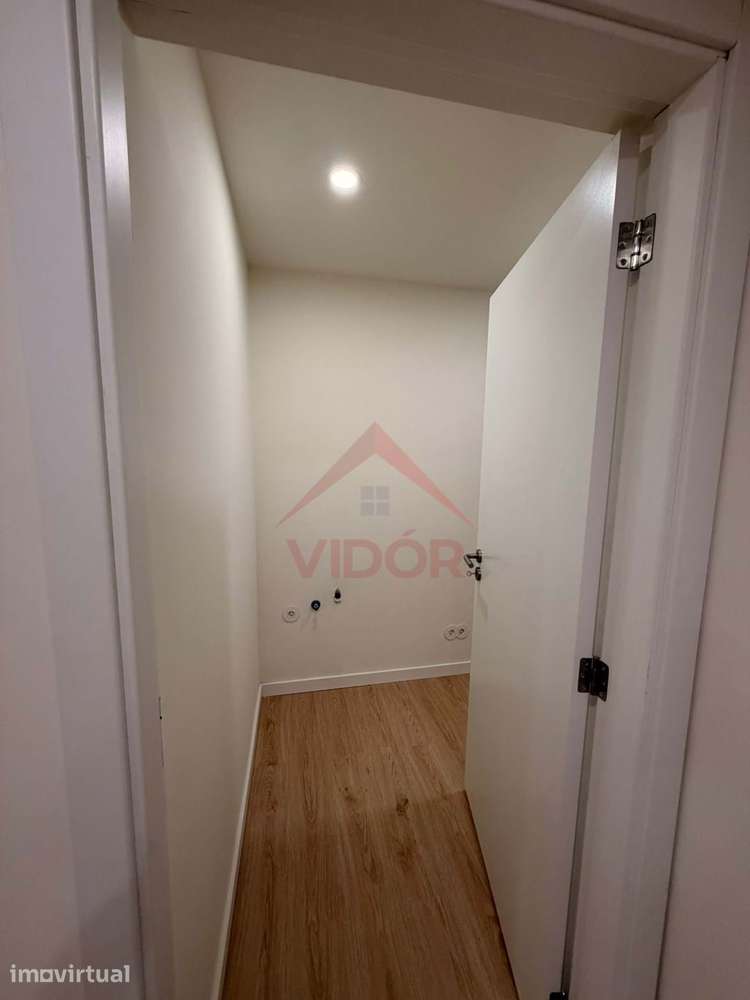 T2 Remodelado nas Abadias | 84m² | A 10 min da Praia - Grande imagem: 3/11