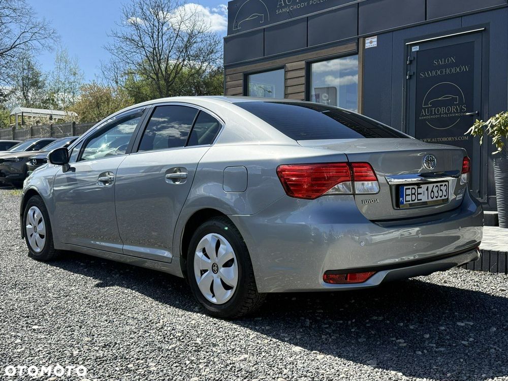 Toyota Avensis 1.8 Premium - 5