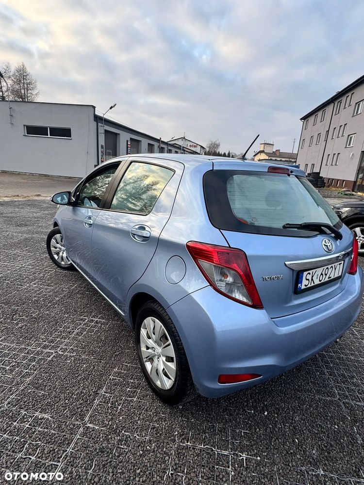 Toyota Yaris 1.33 Luna - 8