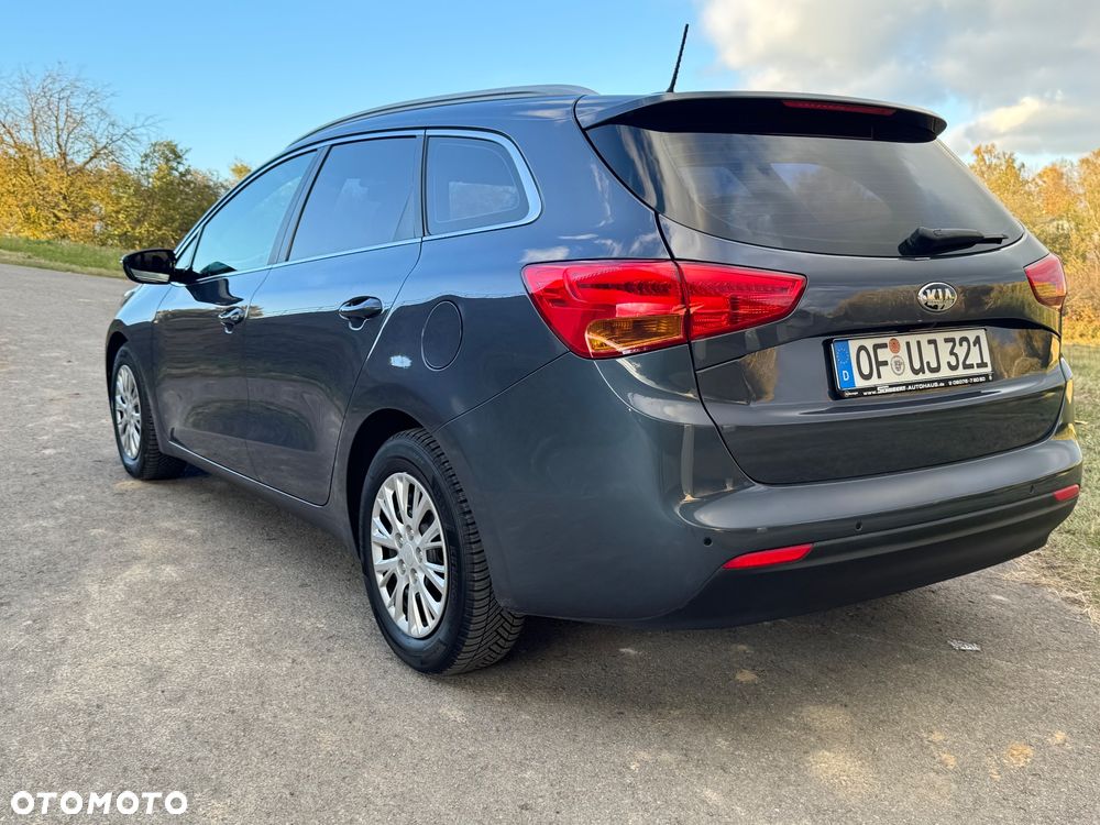 Kia Ceed 1.6 GDI Platinum Edition - 4