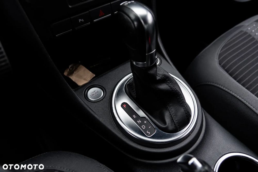 Volkswagen Beetle 2.0 TSI DSG Exclusive Sport - 31