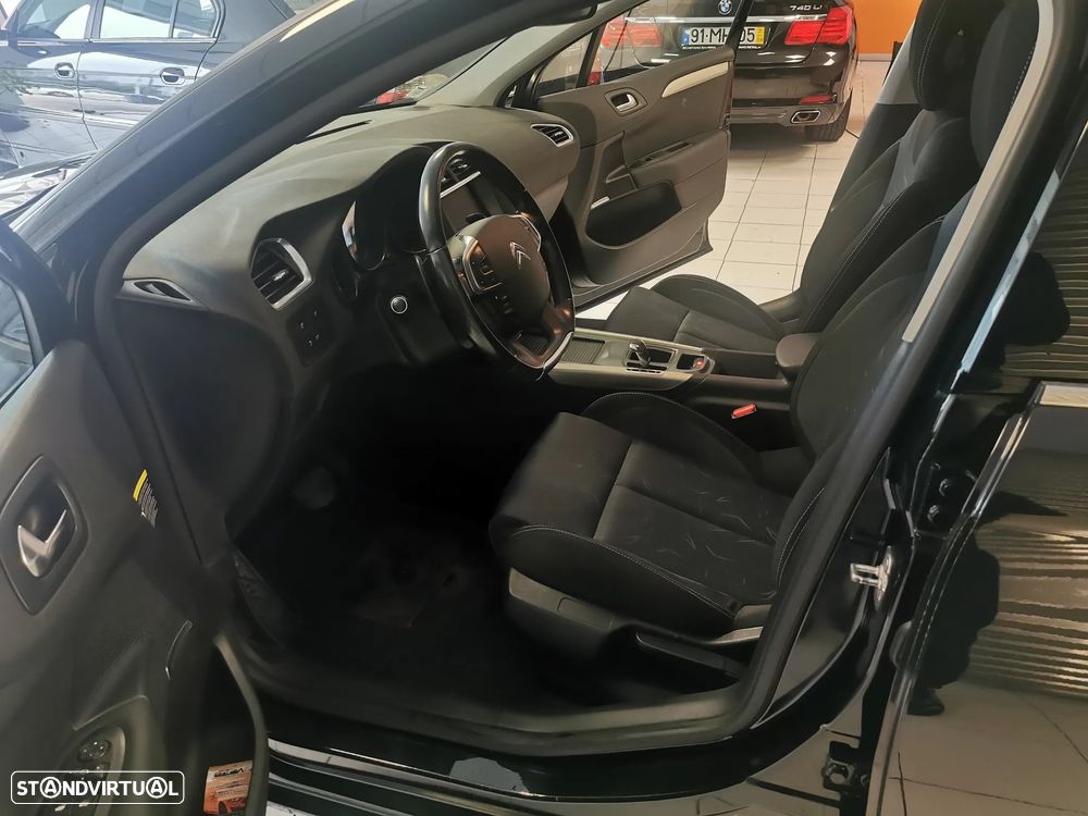 Citroën C4 e-HDi 110 EGS6 Stop/Start System Exclusive - 6