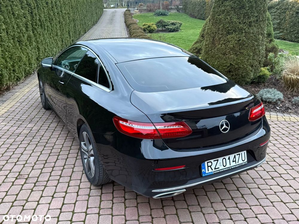 Mercedes-Benz Klasa E 200 4-Matic 9G-TRONIC - 10