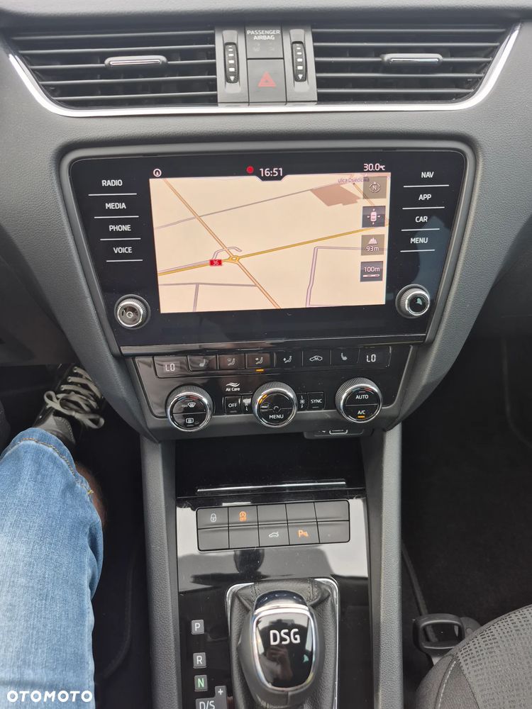 Skoda Octavia 2.0 TDI Elegance DSG - 28