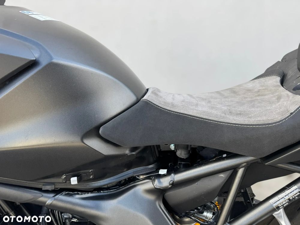 Honda CB - 8