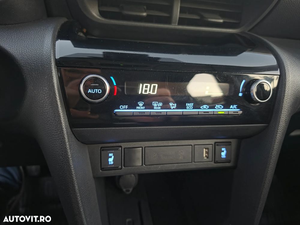 Toyota Yaris - 12