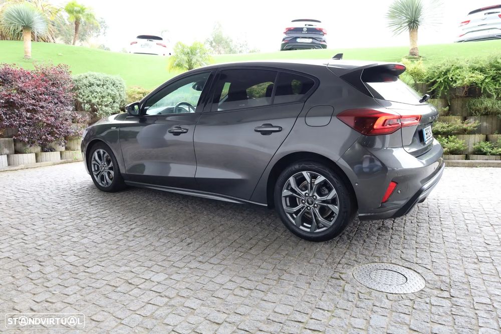 Ford Focus 1.0 EcoBoost MHEV ST-Line - 12