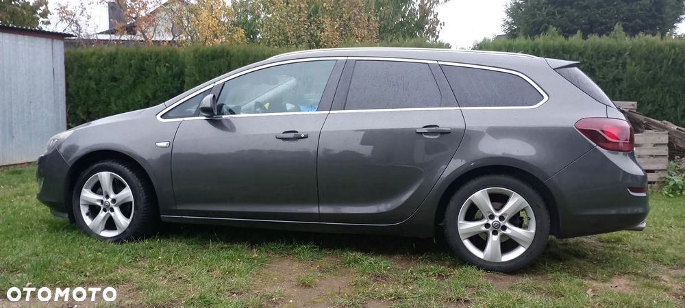 Opel Astra 1.4 Turbo Sports Tourer - 2