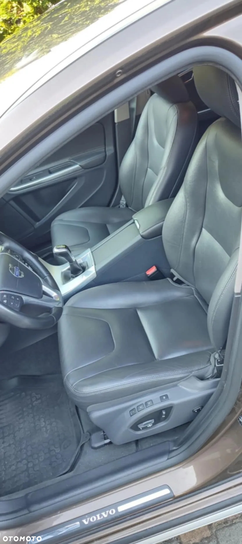 Volvo V60 D4 - 4