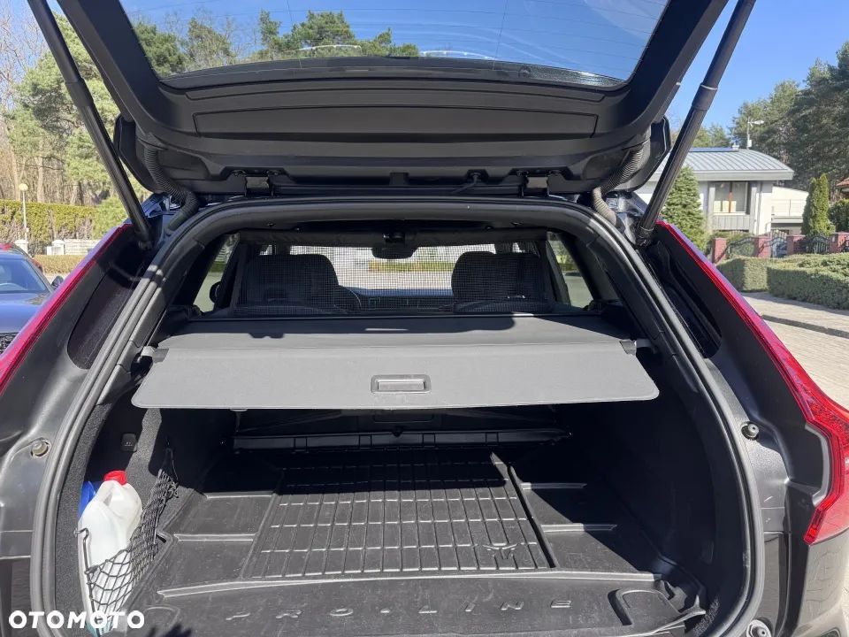 Volvo XC 60 D4 R-Design - 10
