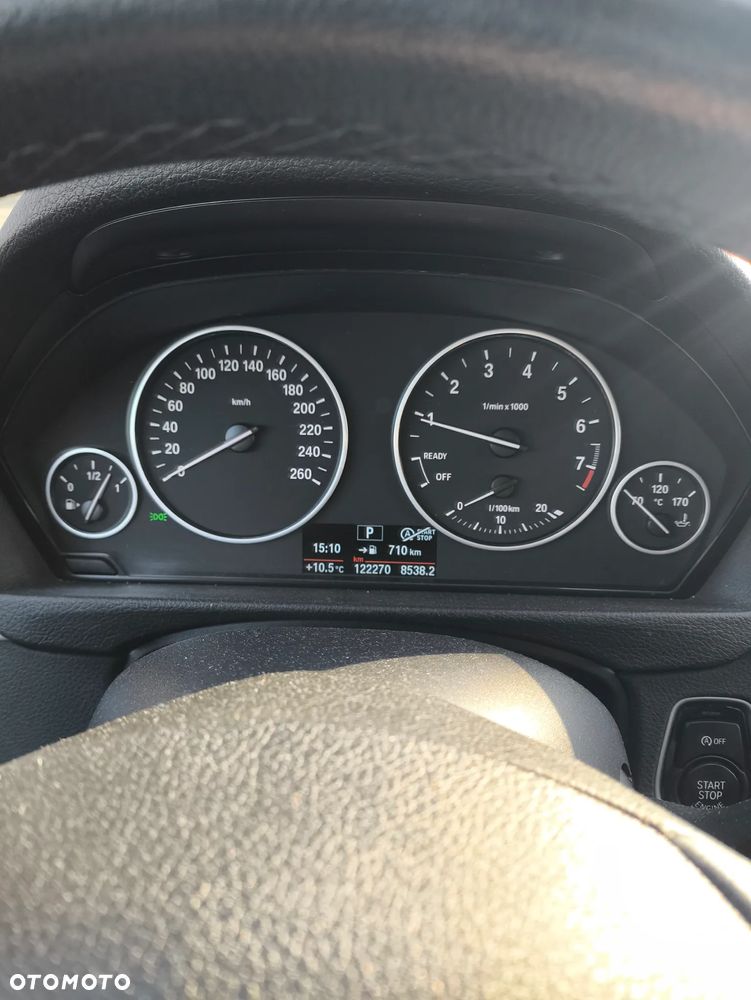BMW Seria 3 320i - 7