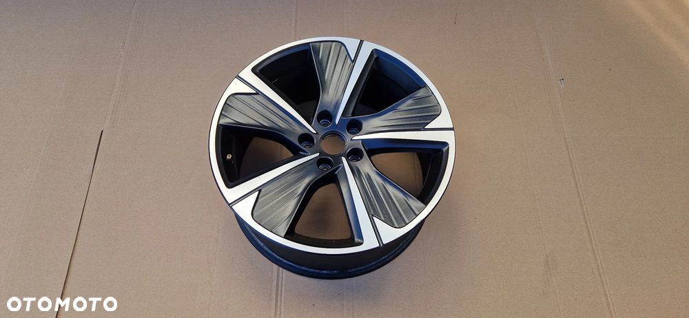 CUPRA FORMENTOR FELGA ALUMINIOWA R18 8J ET40 5FF601025N - 1