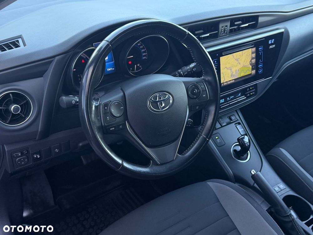 Toyota Auris 1.8 HSD Luna - 29