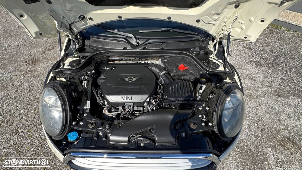 MINI 3 Portas Cooper D - 32