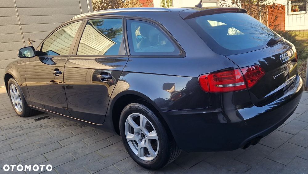 Audi A4 Avant - 4