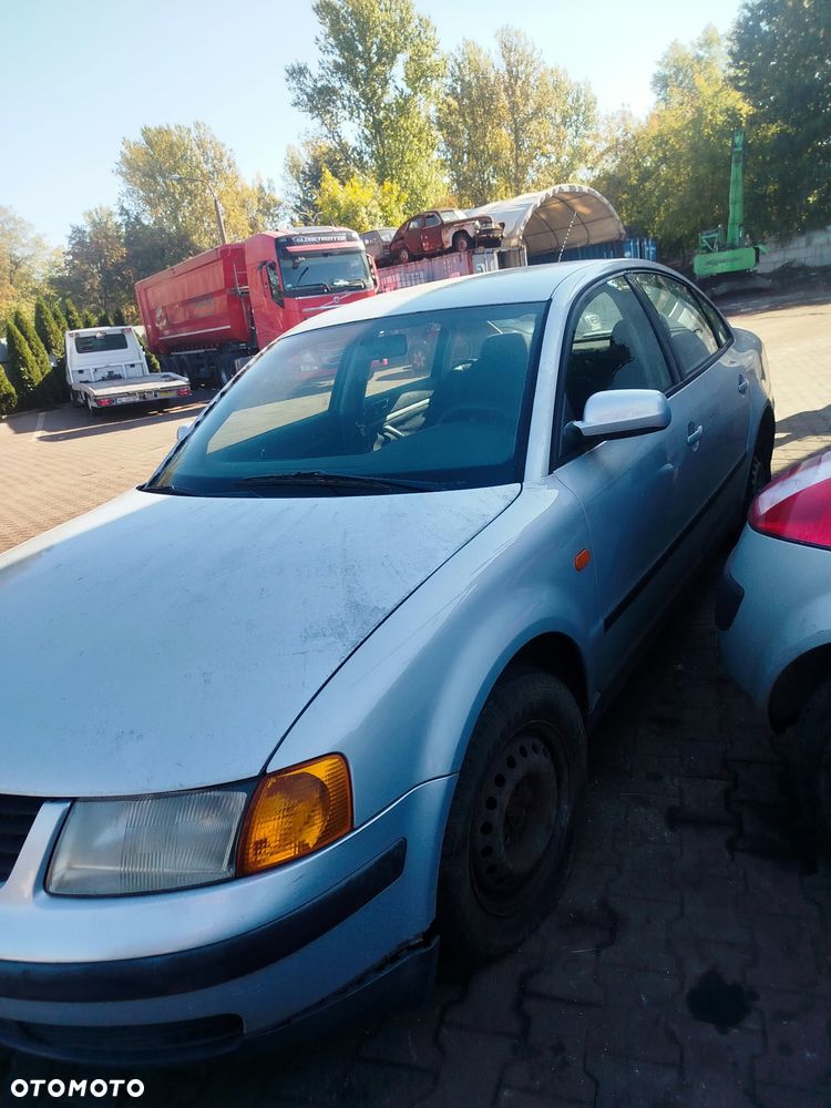 Volkswagen Passat B5   na części - 3