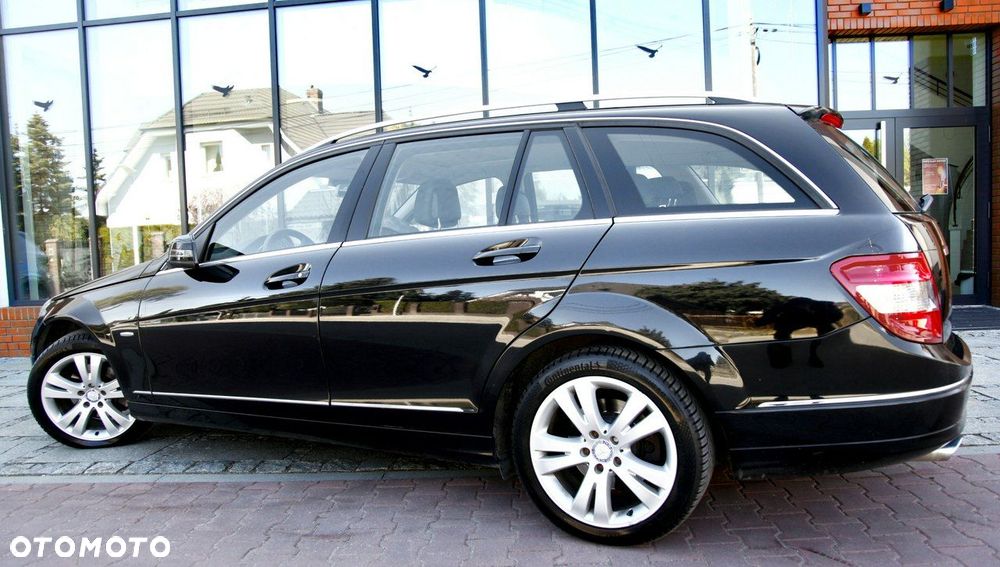 Mercedes-Benz Klasa C 200 7G-TRONIC Avantgarde Edition - 27