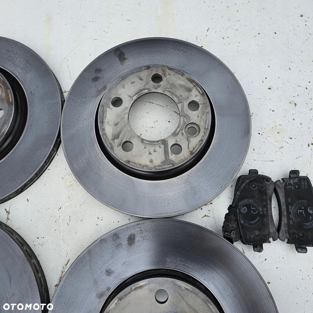 VW T6 tarcza tarcze klocki hamulcowe przód + tył IGŁA KOMPLET ORYGINAŁ - 6