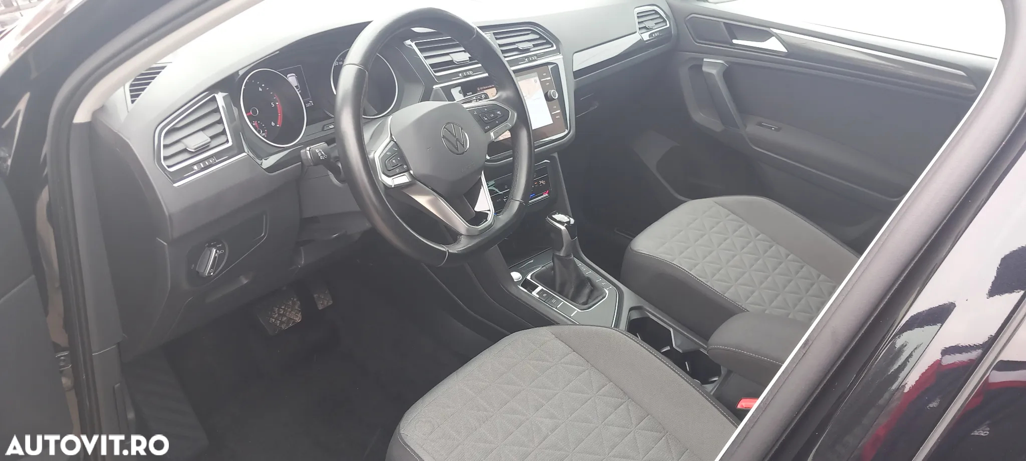 Volkswagen Tiguan - 26