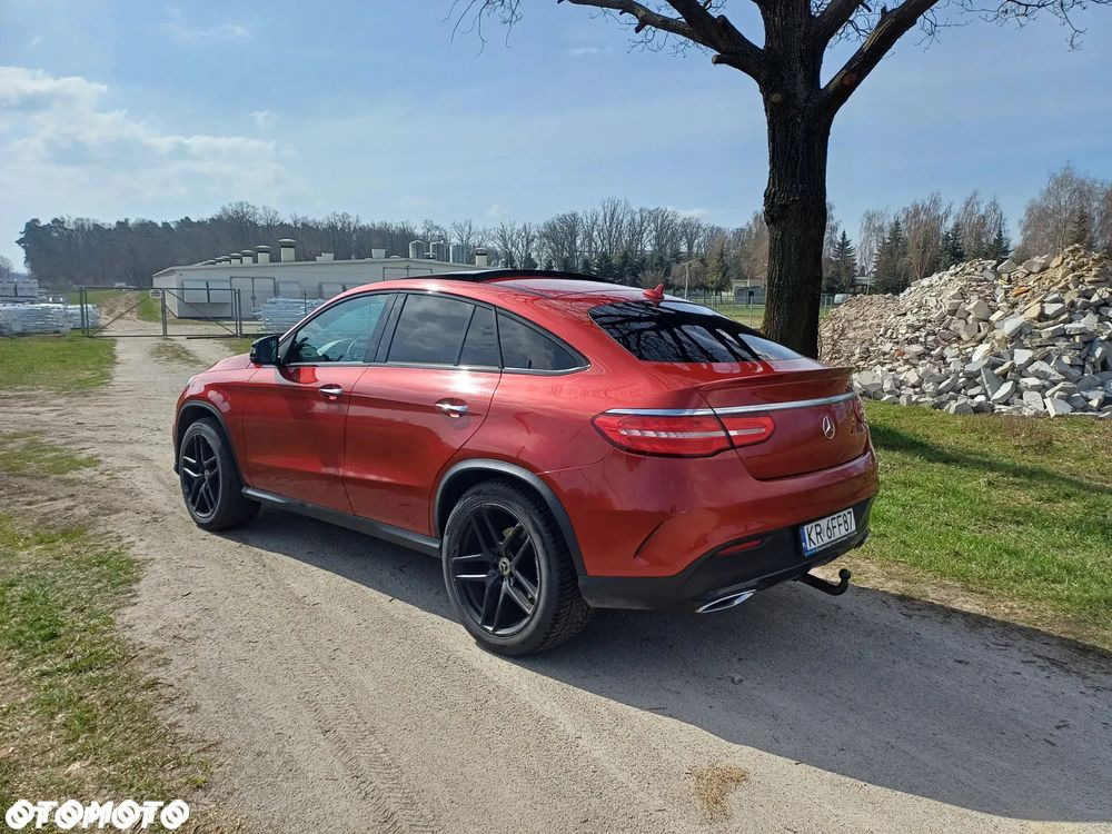 Mercedes-Benz GLE - 25