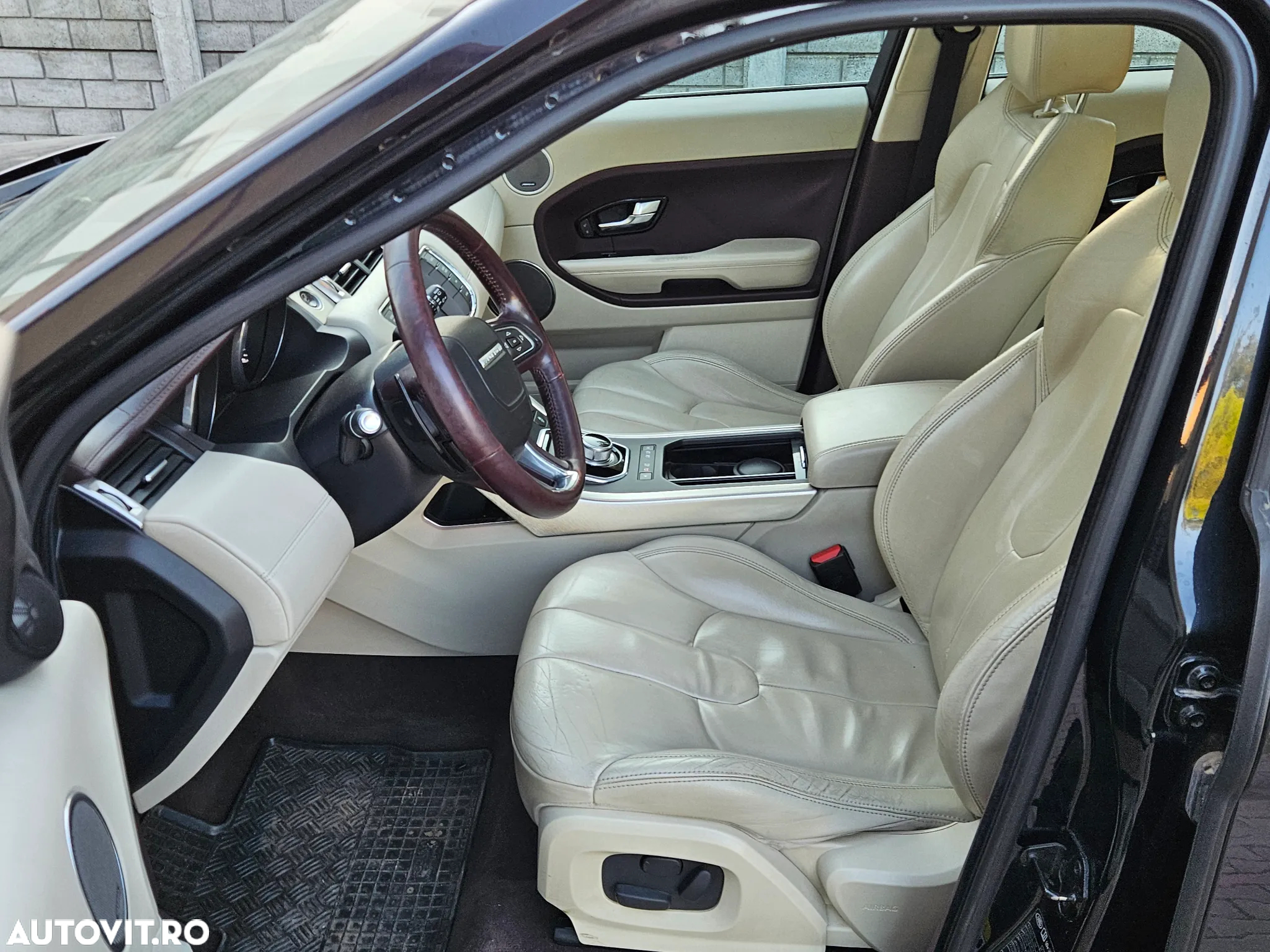 Land Rover Range Rover Evoque - 7