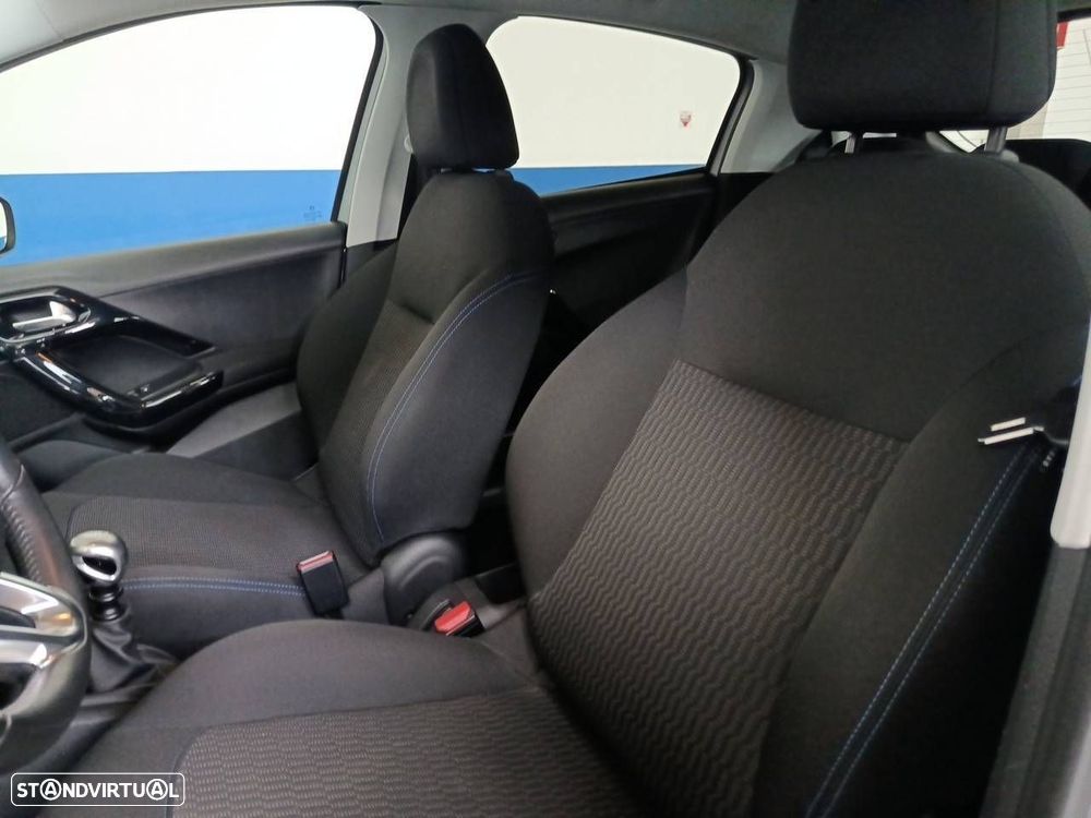 Peugeot 208 1.5 BlueHDi Signature - 9