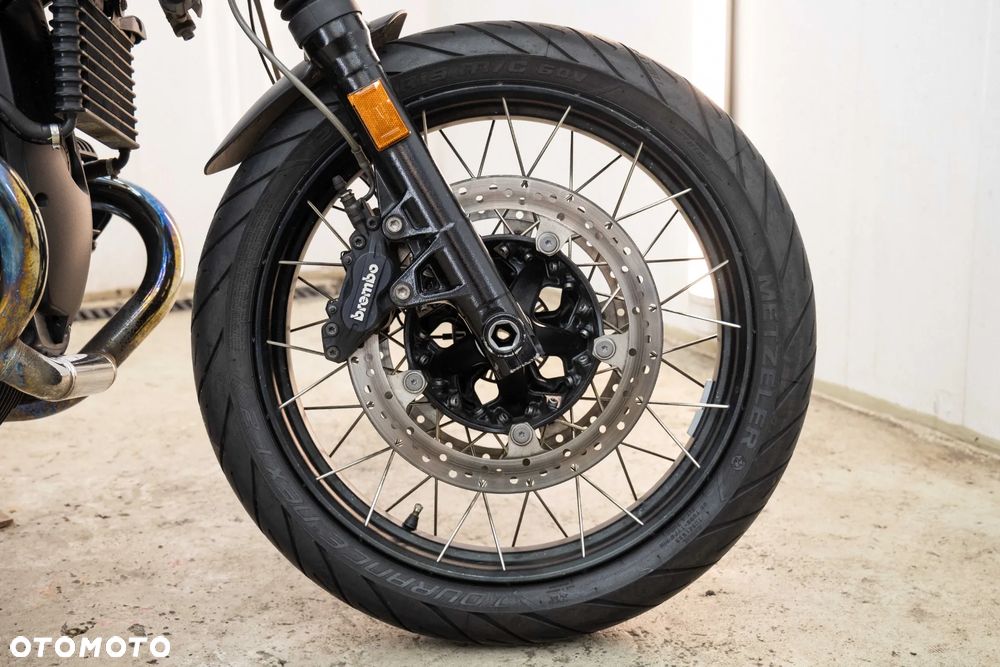 BMW R - 30