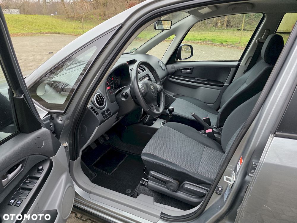 Suzuki SX4 1.6 VVT 4x2 Comfort - 14