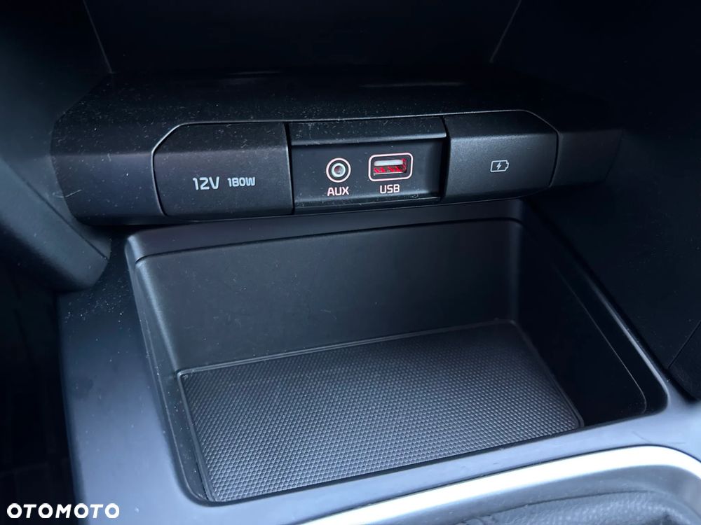 Kia Ceed 1.4 T-GDI M - 27