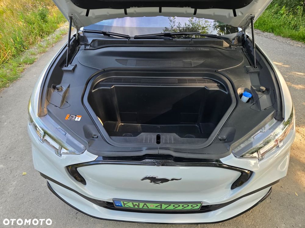 Ford Mustang Mach-E AWD PREMIUM - 26