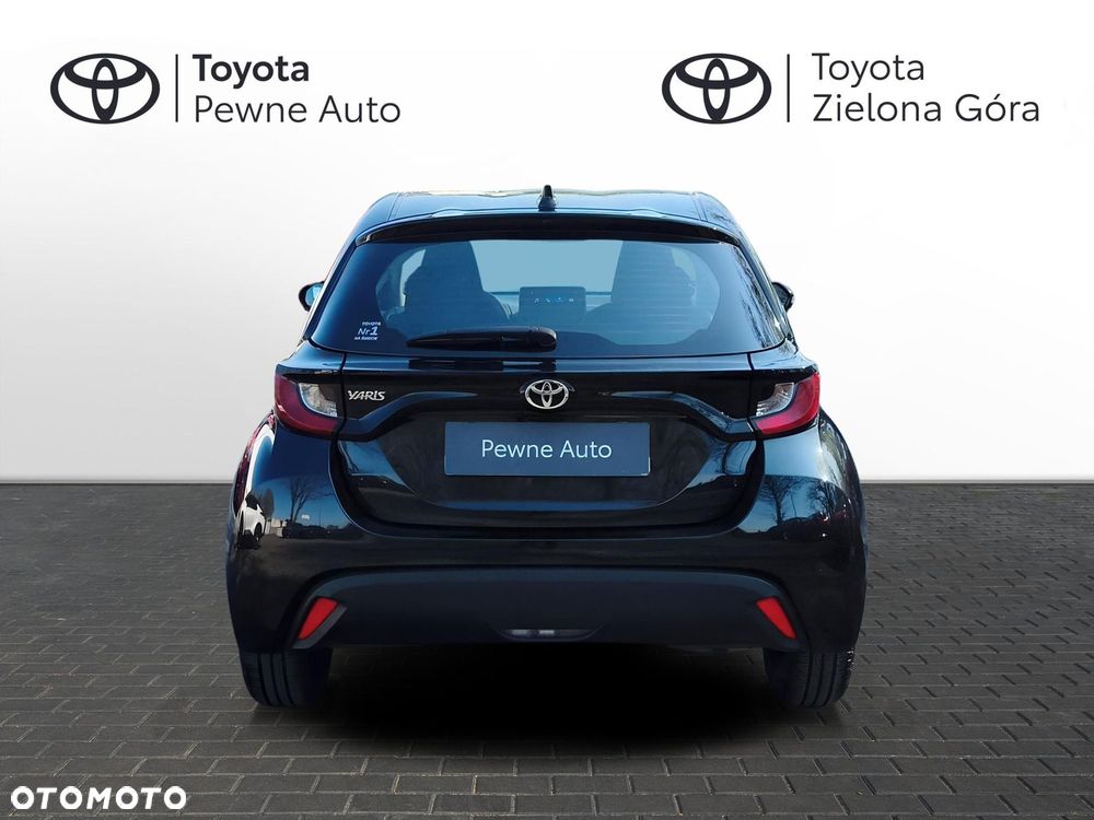 Toyota Yaris - 4