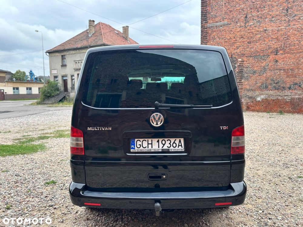Volkswagen Multivan - 7