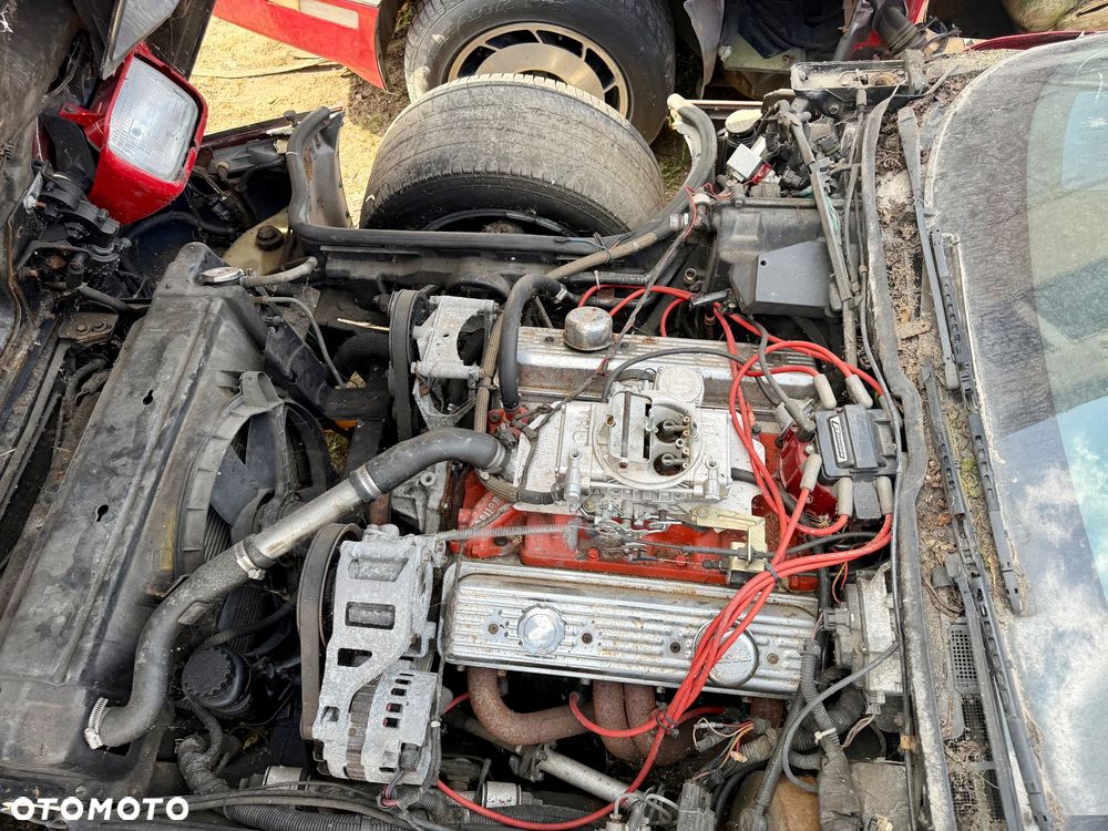Chevrolet Corvette - 12