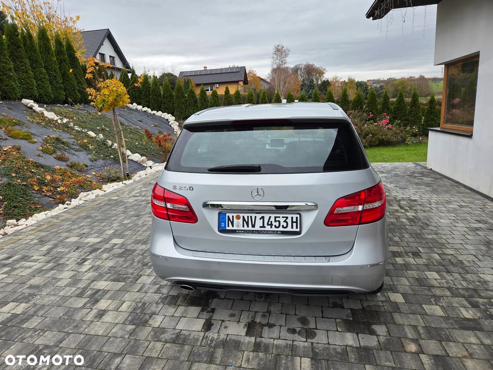 Mercedes-Benz Klasa B 200 (BlueEFFICIENCY) - 25